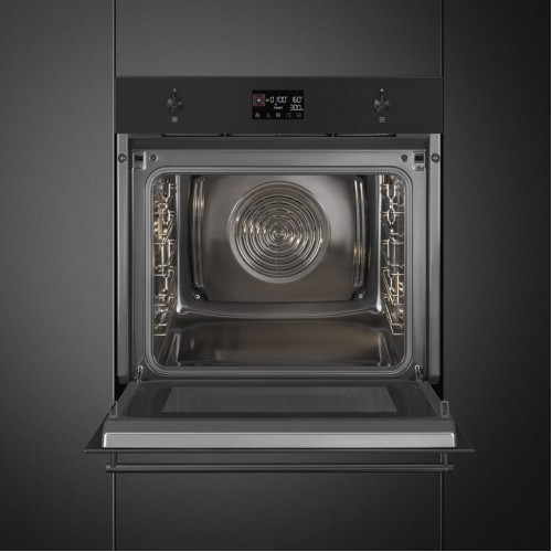 Духовой шкаф Smeg черный, 11 функций, СВЧ, паровая очистка, термощуп, 68 л, сенсорное управление