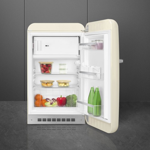 Холодильник SMEG однодверный, 105 л, LED подсветка, морозильная камера, кремовый цвет, уровень шума 35 дБ