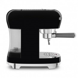 Ручная кофемашина Smeg, стиль 50-х, регулируемая температура кофе, давление 15 бар, емкость контейнера для воды 1.1 л, цвет черный